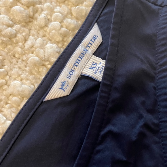 Southern Tide Lightweight Romper - Picture 2 of 8